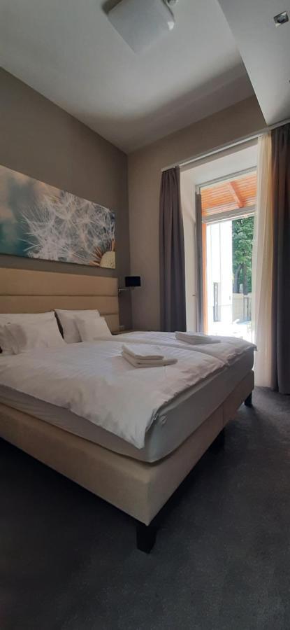 Inter Hotel Debrecen Bagian luar foto