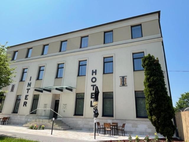 Inter Hotel Debrecen Bagian luar foto