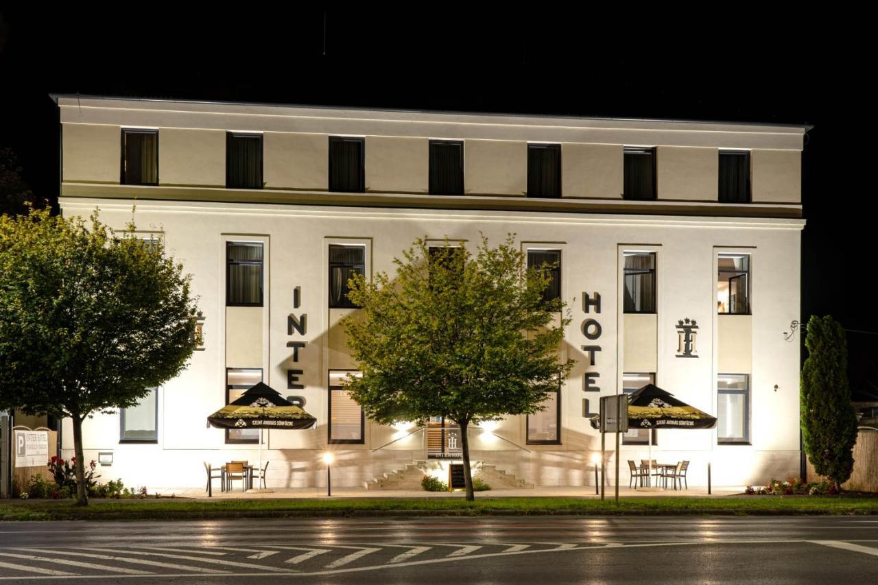 Inter Hotel Debrecen Bagian luar foto