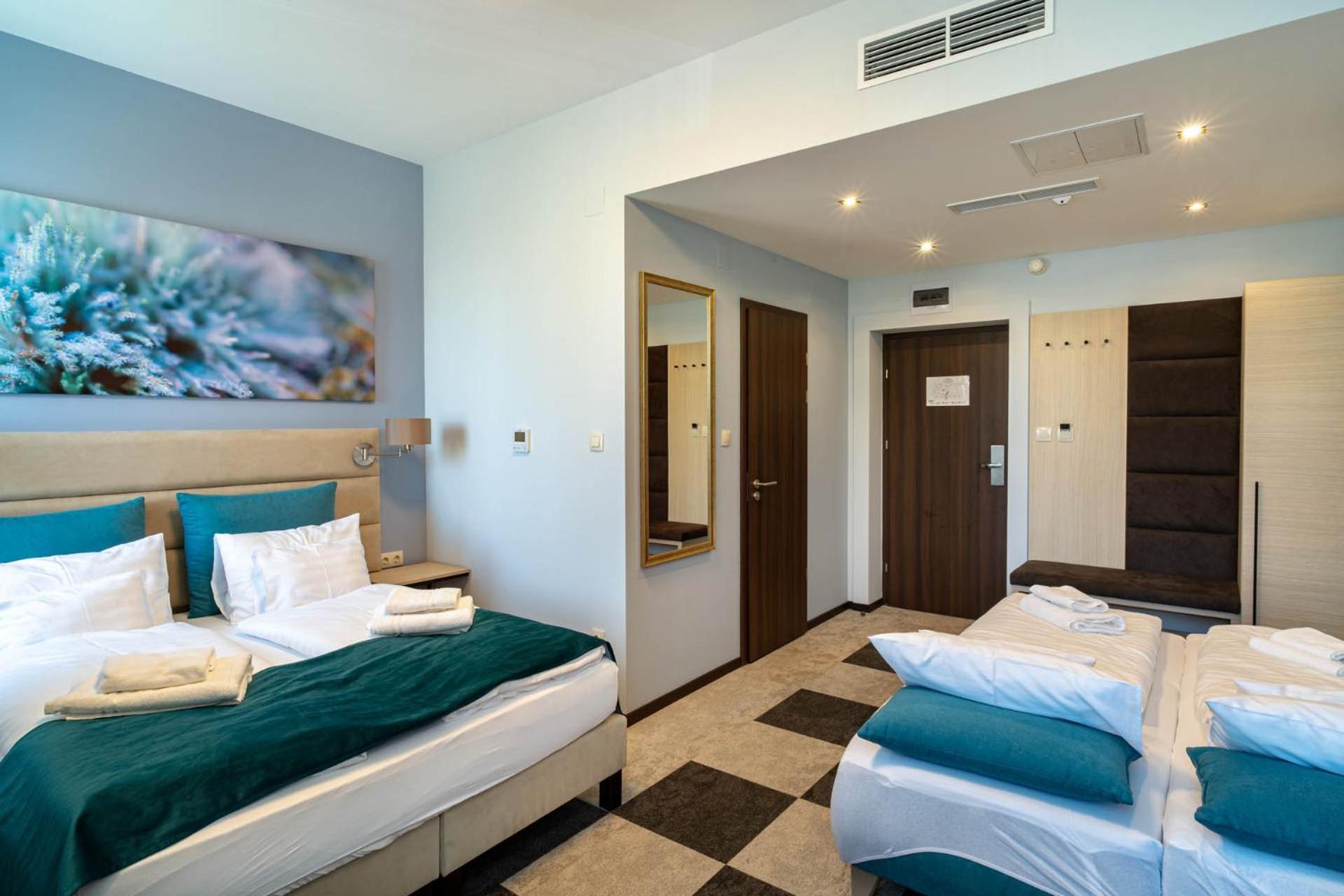 Inter Hotel Debrecen Bagian luar foto